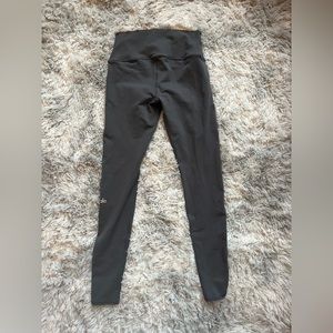 Alo Yoga Grey High Rise Airbrush Leggings Size Medium